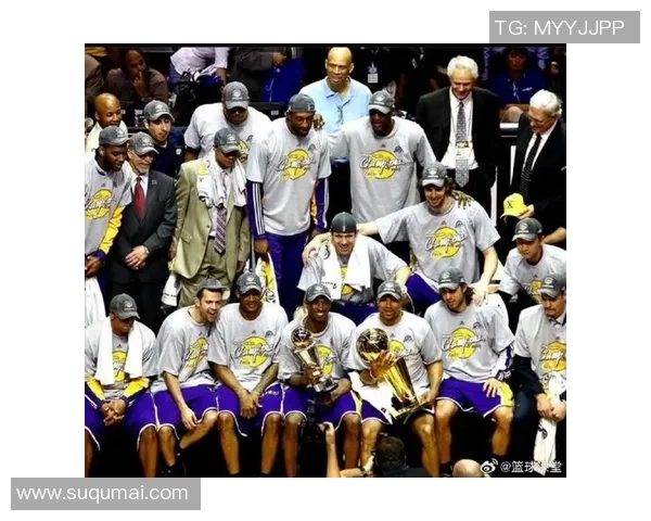 2009年湖人对爵士季后赛第三场精彩回顾与关键时刻分析