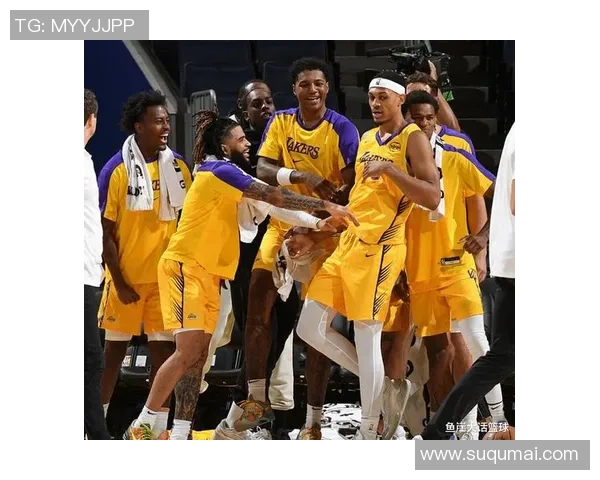 2003年西部决赛第四场马刺与湖人激战回顾与精彩瞬间分析