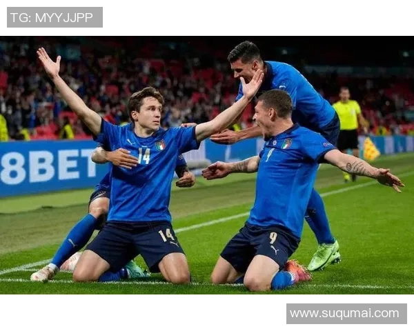 莫雷利亚与克雷卡米诺的精彩对决揭示球队实力与战术博弈的较量 莫雷利亚与克雷卡米诺的精彩对决揭示球队实力与战术博弈的较量