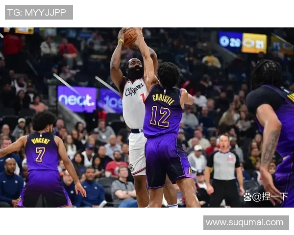 雷霆与湖人激情对决视频直播回顾及精彩瞬间分享